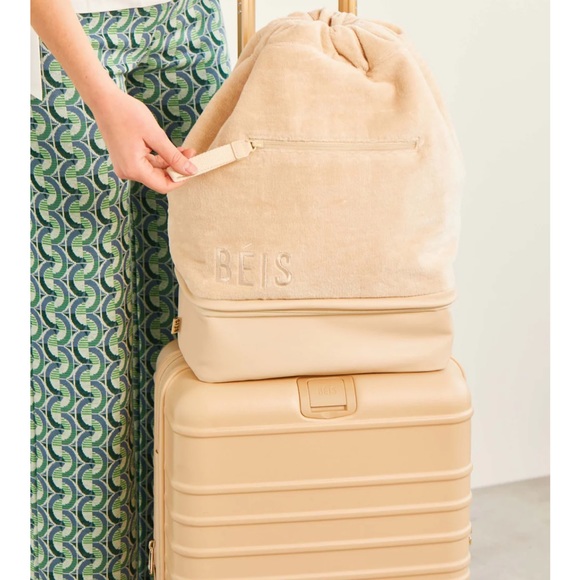 Beis terry backpack cooler nwt - Picture 5 of 8